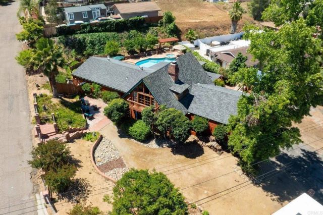 1740 Milton Manor Dr, El Cajon, CA 92021