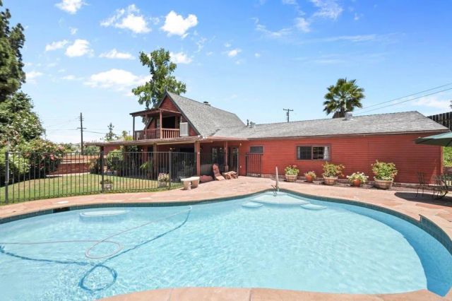 1740 Milton Manor Dr, El Cajon, CA 92021