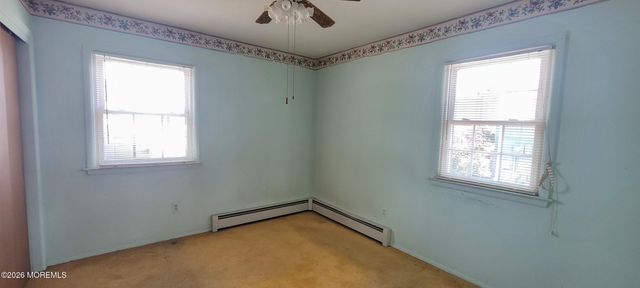 17 Bennington Drive, Toms River, NJ 08757