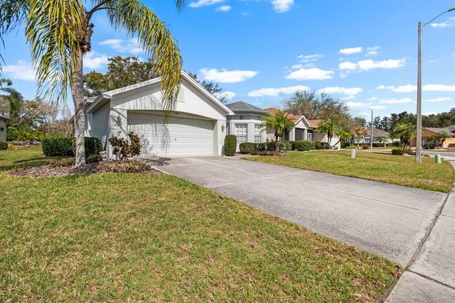 2113 WORTHINGTON GREENS DRIVE, Sun City Center, FL 33573