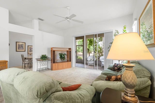 2113 WORTHINGTON GREENS DRIVE, Sun City Center, FL 33573