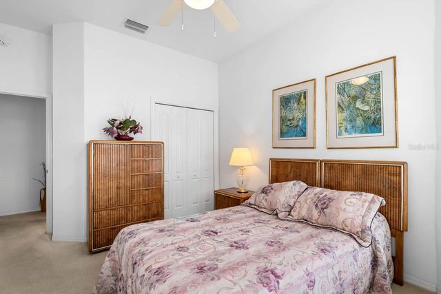 2113 WORTHINGTON GREENS DRIVE, Sun City Center, FL 33573