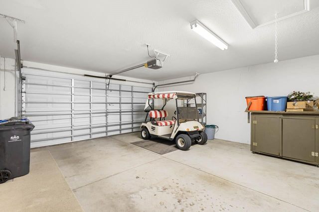 2113 WORTHINGTON GREENS DRIVE, Sun City Center, FL 33573