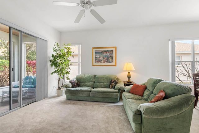 2113 WORTHINGTON GREENS DRIVE, Sun City Center, FL 33573