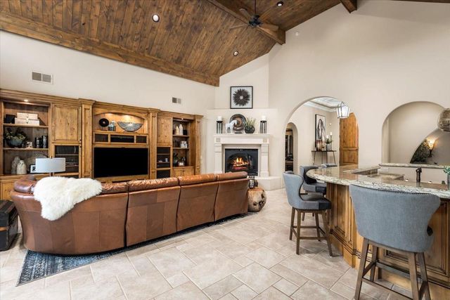 1461 Lodge View Dr, Meadow Vista, CA 95722