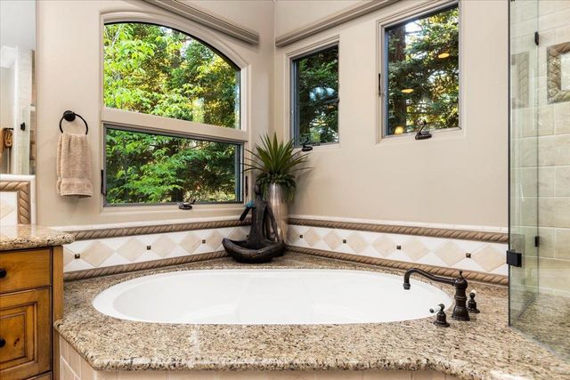 1461 Lodge View Dr, Meadow Vista, CA 95722