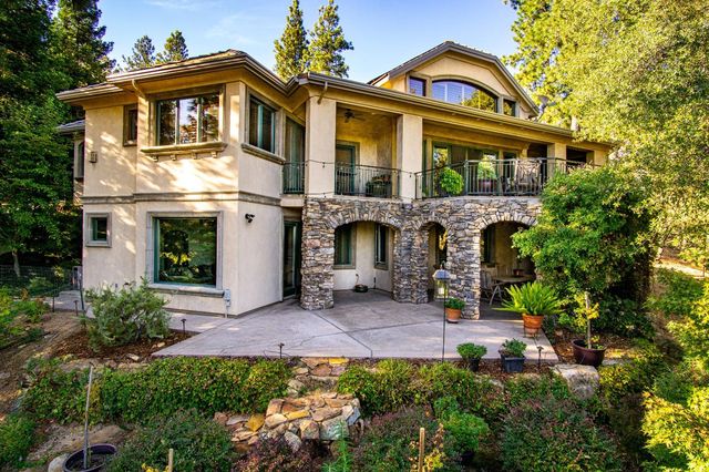 1461 Lodge View Dr, Meadow Vista, CA 95722