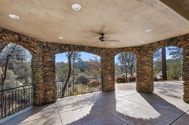 1461 Lodge View Dr, Meadow Vista, CA 95722