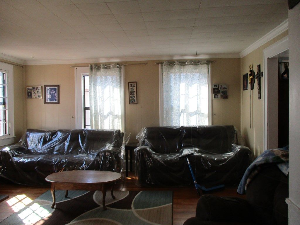 Image 3 of property listing at 2024 North St, San Angelo, TX 76901