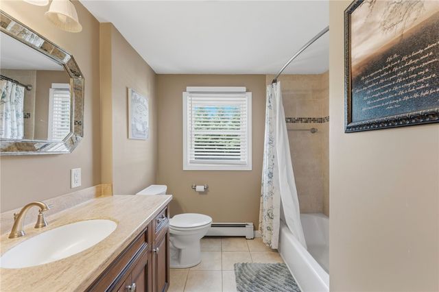 6 Setian Circle, Johnston, RI 02919