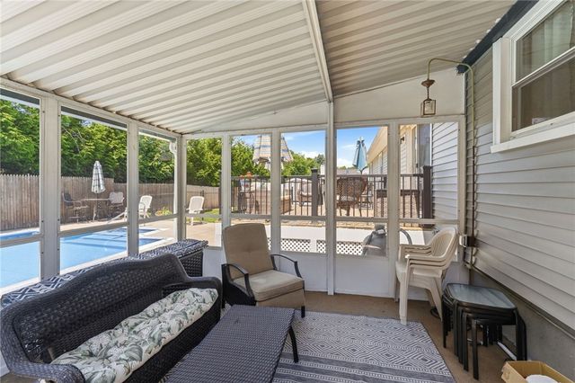 6 Setian Circle, Johnston, RI 02919