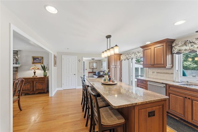 6 Setian Circle, Johnston, RI 02919