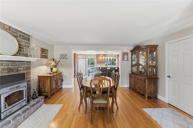 6 Setian Circle, Johnston, RI 02919