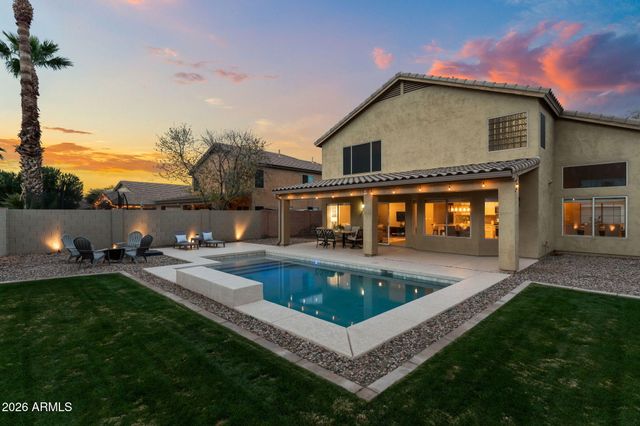 2305 E CHERRY HILLS Place, Chandler, AZ 85249