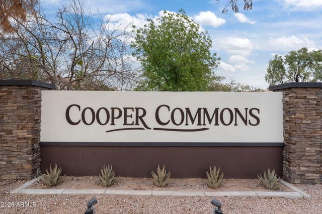 2305 E CHERRY HILLS Place, Chandler, AZ 85249