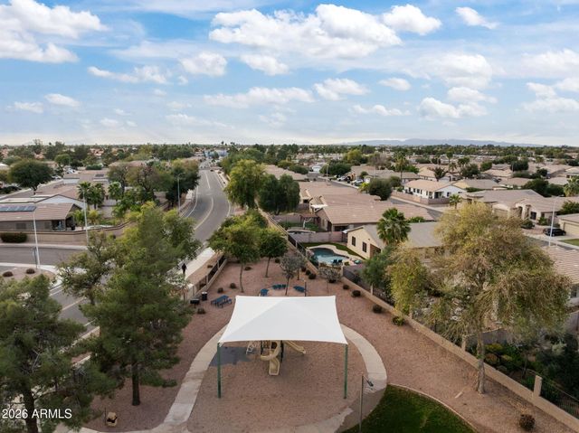 2305 E CHERRY HILLS Place, Chandler, AZ 85249