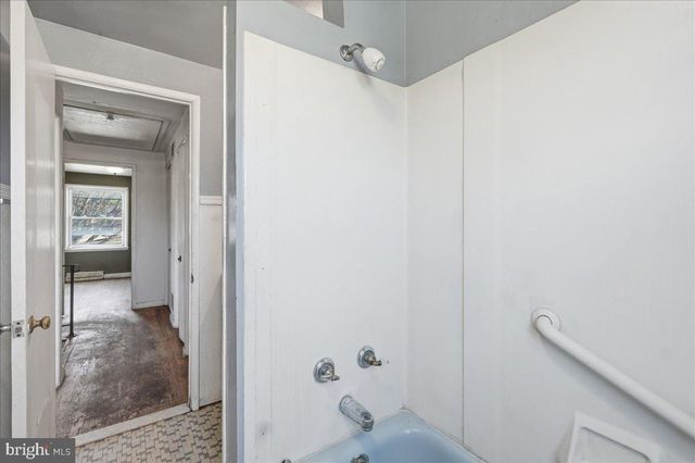 5410 CEDONIA AVE, Baltimore, MD 21206