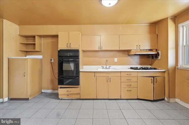 5410 CEDONIA AVE, Baltimore, MD 21206