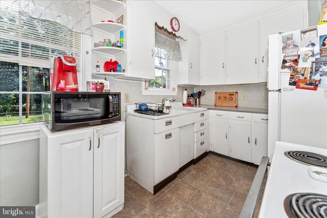 1052 FAIRVIEW RD, Hagerstown, MD 21742