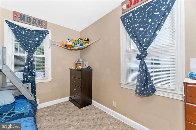 1052 FAIRVIEW RD, Hagerstown, MD 21742
