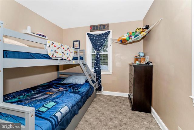 1052 FAIRVIEW RD, Hagerstown, MD 21742