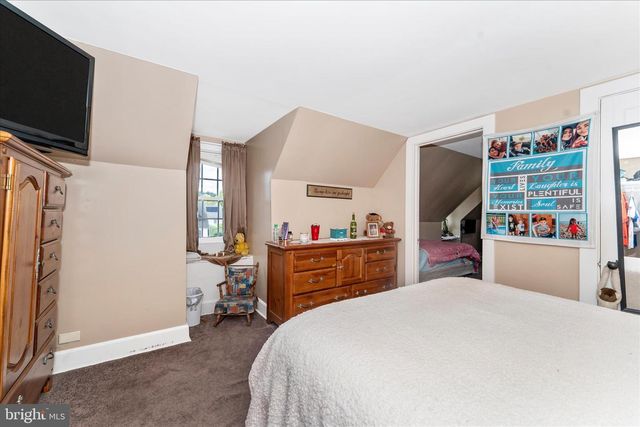 1052 FAIRVIEW RD, Hagerstown, MD 21742