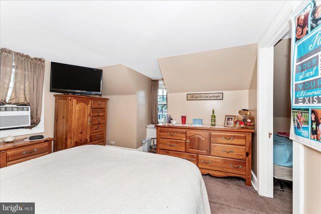 1052 FAIRVIEW RD, Hagerstown, MD 21742