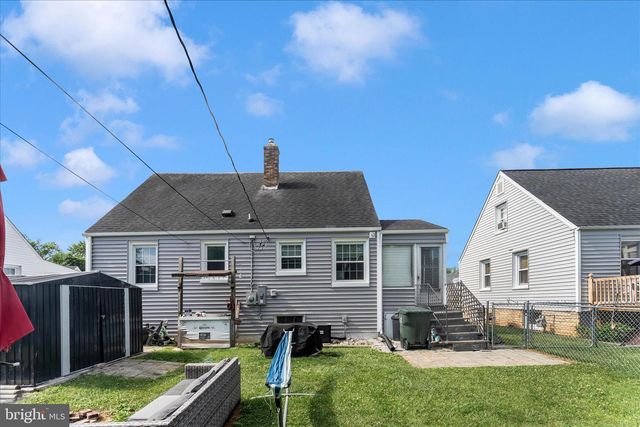 1052 FAIRVIEW RD, Hagerstown, MD 21742
