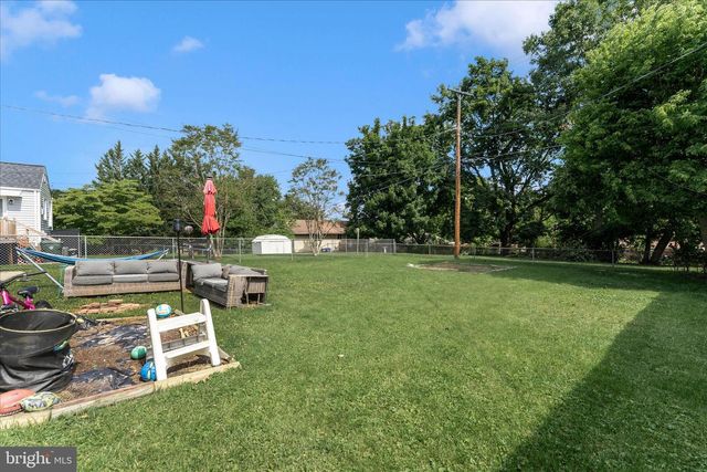 1052 FAIRVIEW RD, Hagerstown, MD 21742