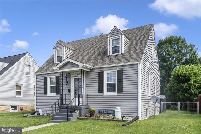 1052 FAIRVIEW RD, Hagerstown, MD 21742