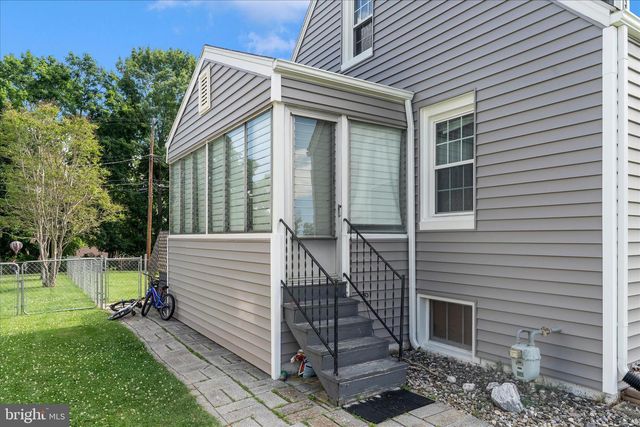 1052 FAIRVIEW RD, Hagerstown, MD 21742