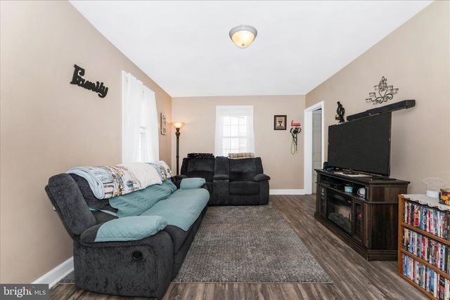 1052 FAIRVIEW RD, Hagerstown, MD 21742