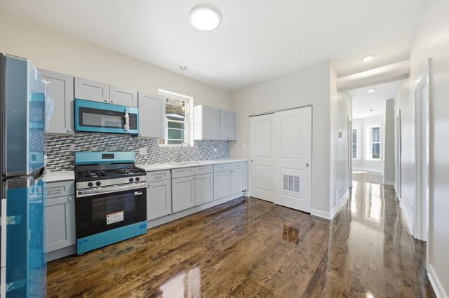 4046 W 21st Street, Chicago, IL 60623