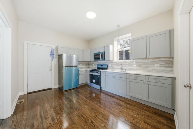 4046 W 21st Street, Chicago, IL 60623