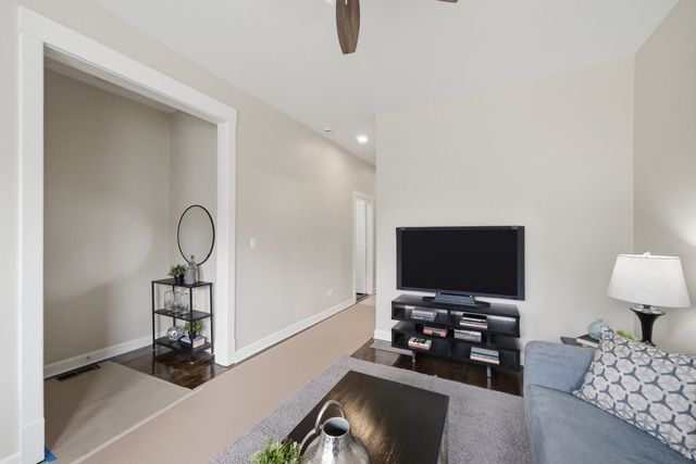 4046 W 21st Street, Chicago, IL 60623