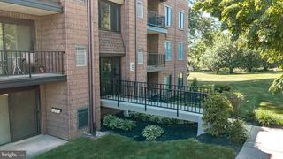 81 OAKRIDGE DR, Langhorne, PA 19047