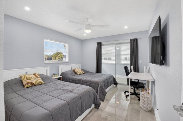 321 Saxony Trail G, Delray Beach, FL 33446