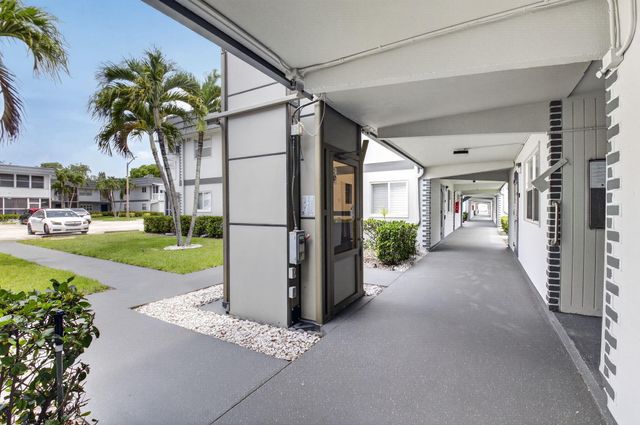 321 Saxony Trail G, Delray Beach, FL 33446