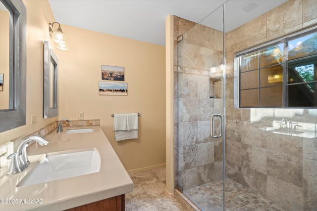 1377 E Stoney Canyon Circle, Oro Valley, AZ 85737