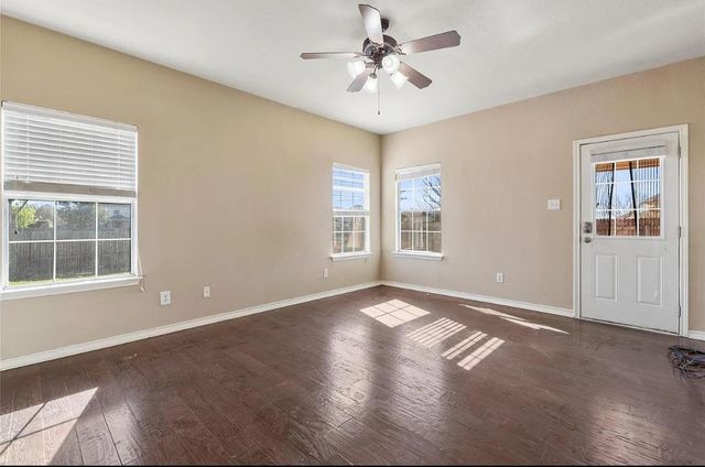 120 Emory Fields DR, Hutto, TX 78634