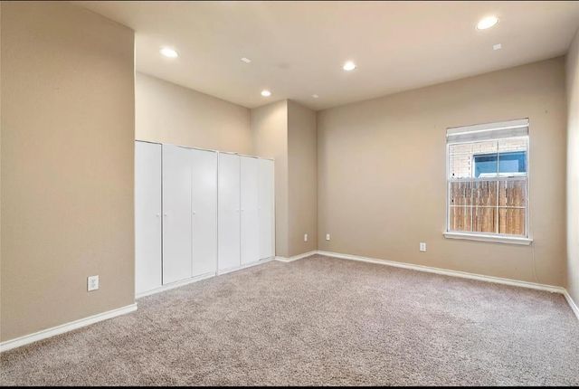 120 Emory Fields DR, Hutto, TX 78634