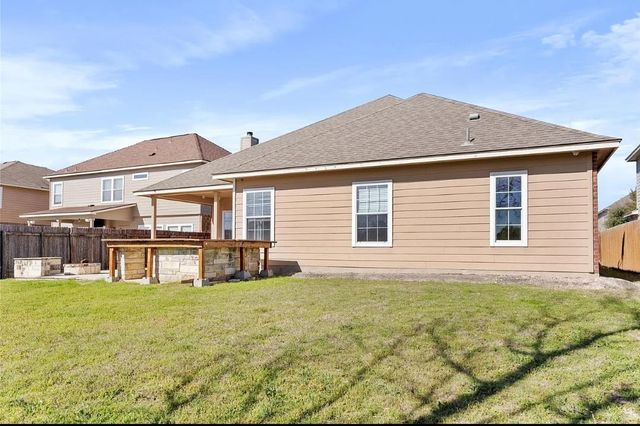 120 Emory Fields DR, Hutto, TX 78634