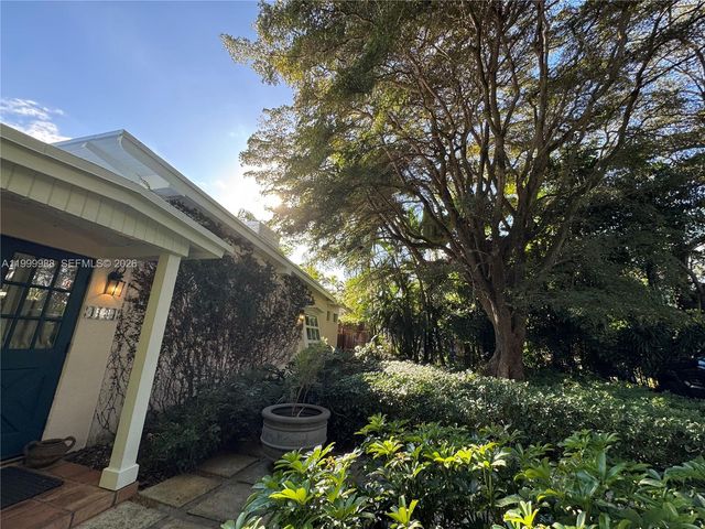 4134 Ventura Ave, Miami, FL 33133