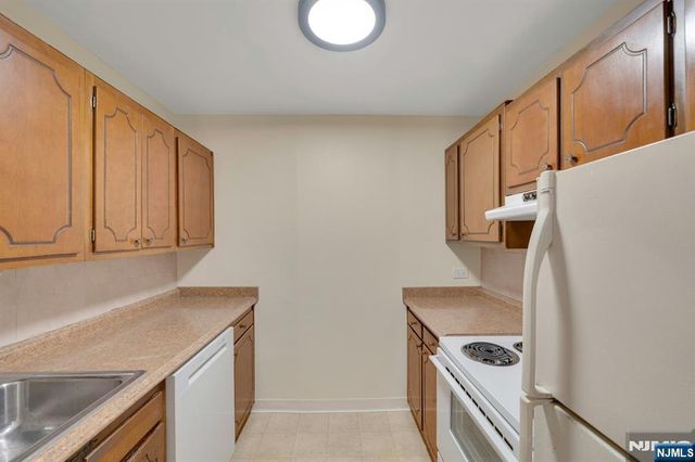 265 Main Street 209, Ridgefield Park, NJ 07660