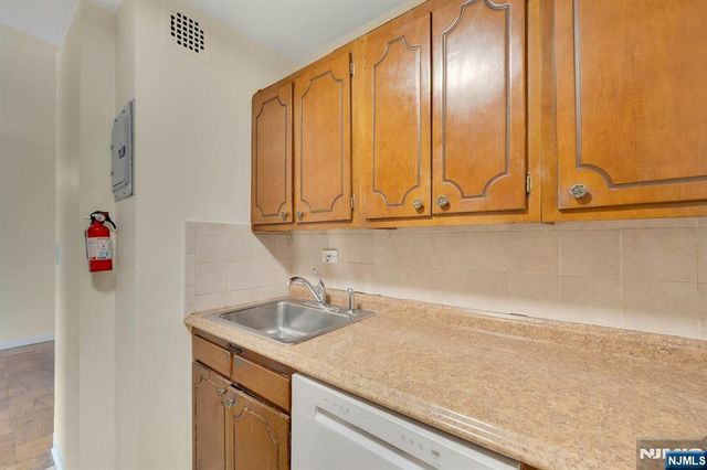 265 Main Street 209, Ridgefield Park, NJ 07660