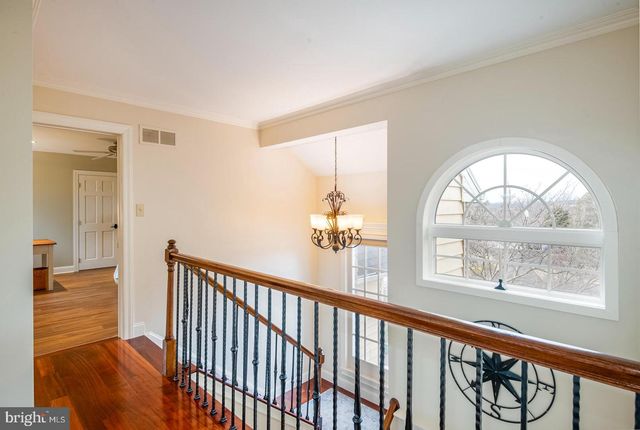 140 MEADOW VIEW DR, Reading, PA 19605