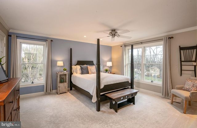 140 MEADOW VIEW DR, Reading, PA 19605