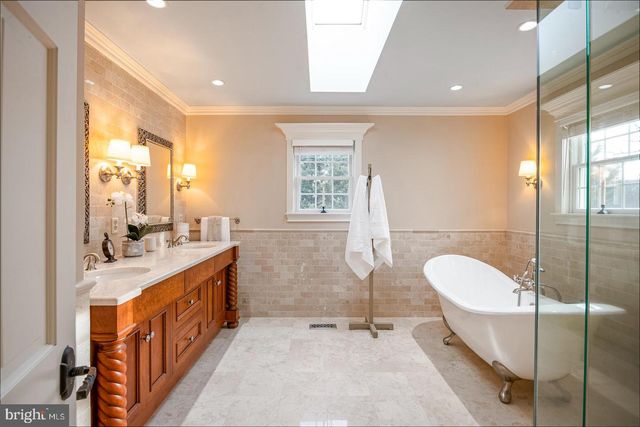 140 MEADOW VIEW DR, Reading, PA 19605