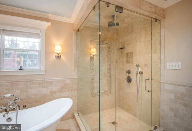 140 MEADOW VIEW DR, Reading, PA 19605