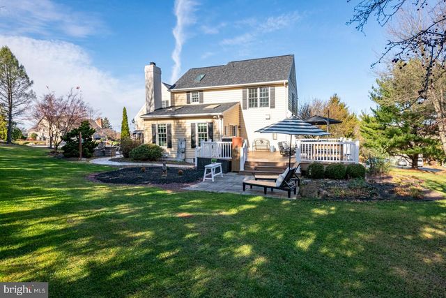 140 MEADOW VIEW DR, Reading, PA 19605